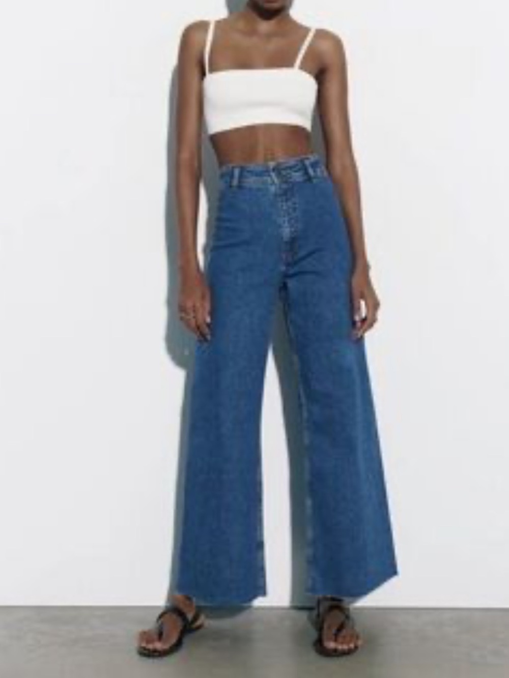 NWT Zara The Marine Straight High-Waist Wide Leg Jeans in a size 38/6